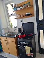 Lux Suites Racecourse Studio Apartments
