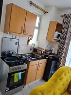 Lux Suites Racecourse Studio Apartments