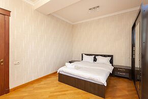 Stay Inn on Buzand 13