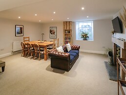 No.20 The Headland
