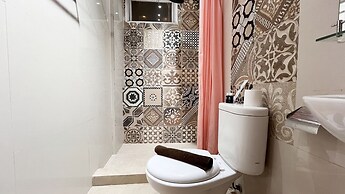 Stylish Studio Room At Apartment Vida View Makassar