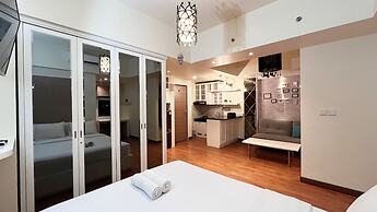 Stylish Studio Room At Apartment Vida View Makassar