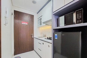 Homey And Nice Studio At Transpark Bintaro Apartment