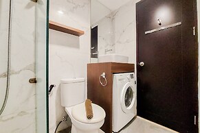 Homey And Modern 2Br At Casa De Parco Apartment