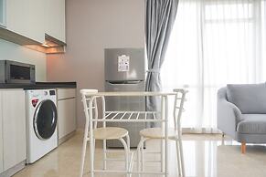 Modern Look And Comfy 2Br Menteng Park Apartment