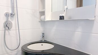 Comfy Stay Studio At Sky House Bsd Apartment
