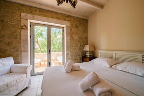 Riglia Villas.