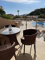 Sunset Poolside Retreat BlueH