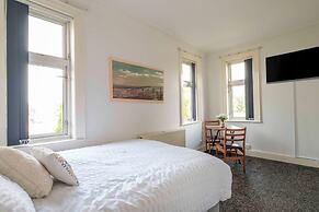 Fully Serviced 1-bed Studio8 in Coventry