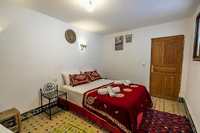 Riad fes iline