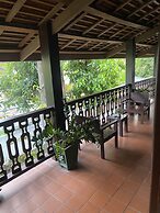Luang Prabang Residence & Travel