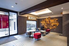 Gion Hanna STAY
