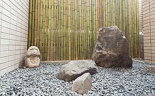 Gion Hanna STAY