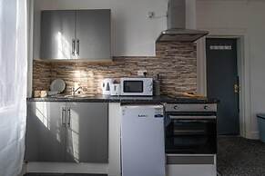 Lovely 2-bed Studio10 in Coventry
