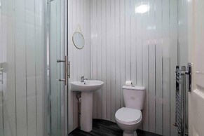 Lovely 2-bed Studio10 in Coventry