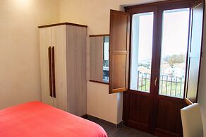 Palazzo Iaquinta - Rooms & Restaurant