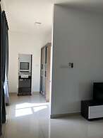 Hom Villa 16-25 pax