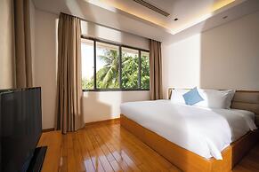 The Ocean Suites