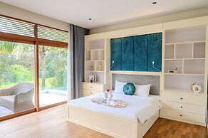 The Ocean Suites