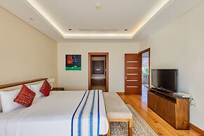 The Ocean Suites