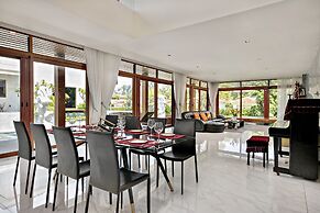 The Ocean Suites