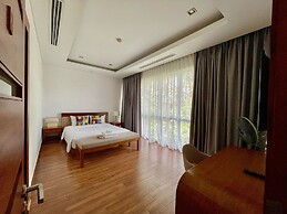 The Ocean Suites