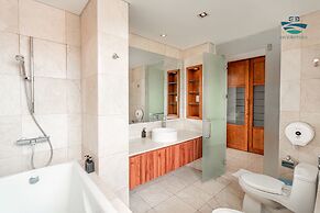 The Ocean Suites