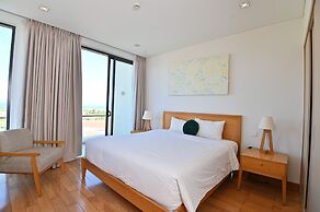 The Ocean Suites