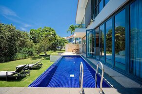 The Ocean Suites