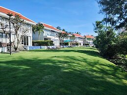 The Ocean Suites