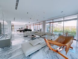 The Ocean Suites