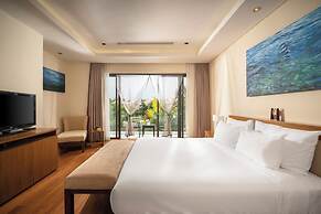 The Ocean Suites