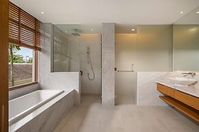 The Ocean Suites