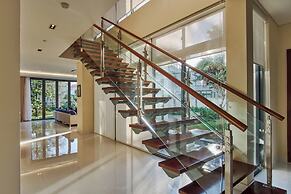 The Ocean Suites