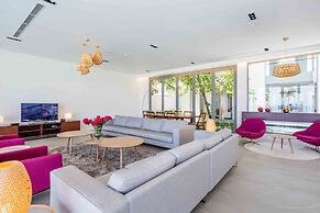 The Ocean Suites