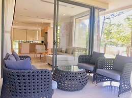 The Ocean Suites
