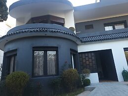 VILLA ADAM