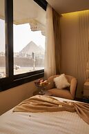 Gold's Pyramids Hotel