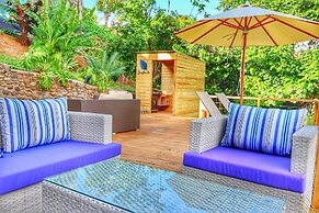Blue Whale Villa