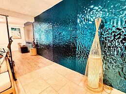 Blue Whale Villa