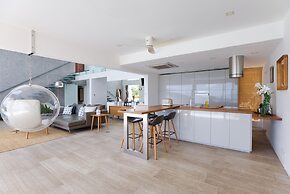 Stylish Sea View Villa 5 Bedrooms -KBR13