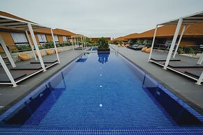Monkeys Canopy Resort