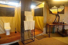 Explore Mara Camp
