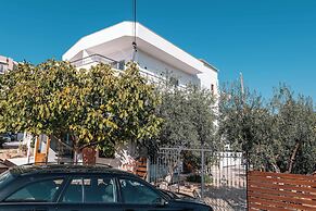 Lider Hotel