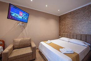 Lider Hotel