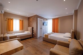 Lider Hotel