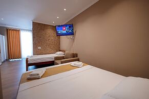 Lider Hotel