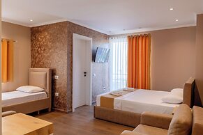 Lider Hotel