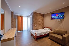 Lider Hotel