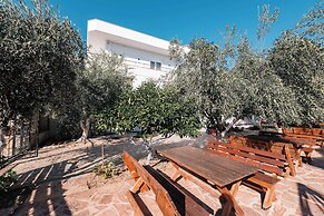 Lider Hotel